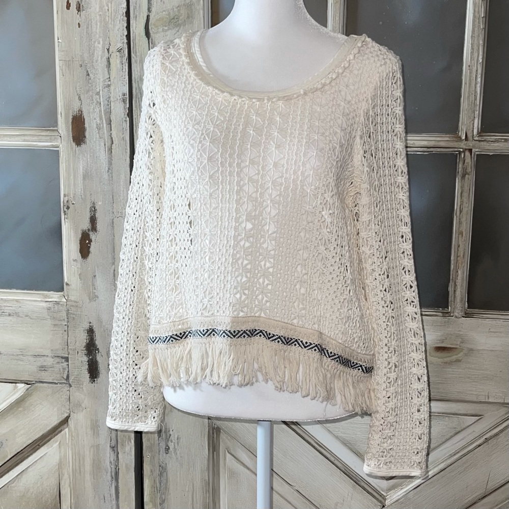 Anthropologie Akemi + Kin knit fringe top size s